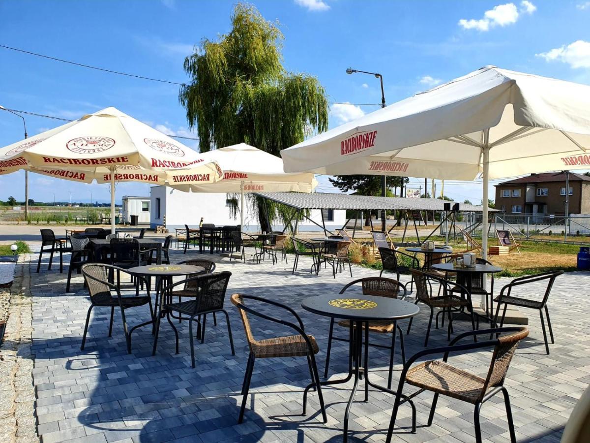 Przystanek Roszkow -Noclegi I Restauracja Екстериор снимка